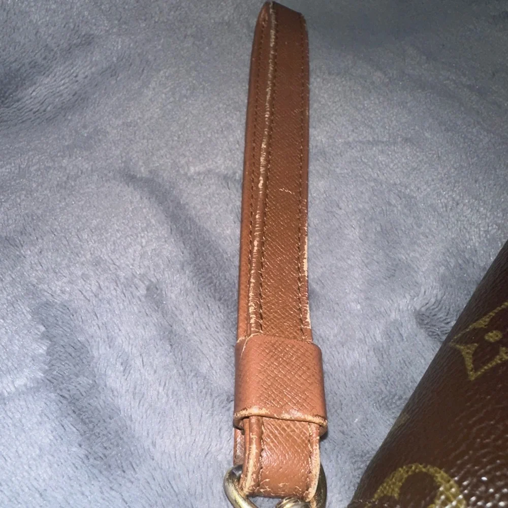AUTHENTIC Louis Vuitton Monogram Zip Pouch Wristlet - Picture 2 of 8